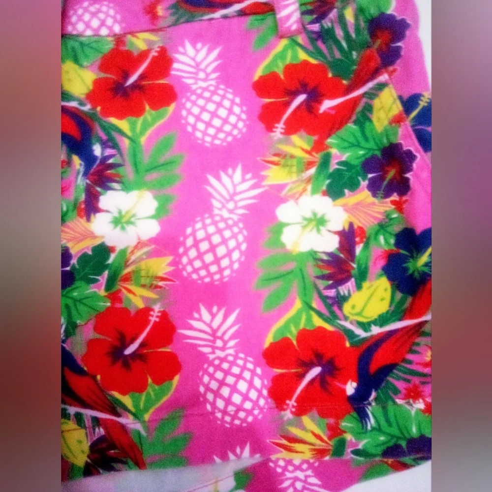 Macbeth Collection by Margaret Josephs Pink 100% Cotton Tropical Shorts Size M